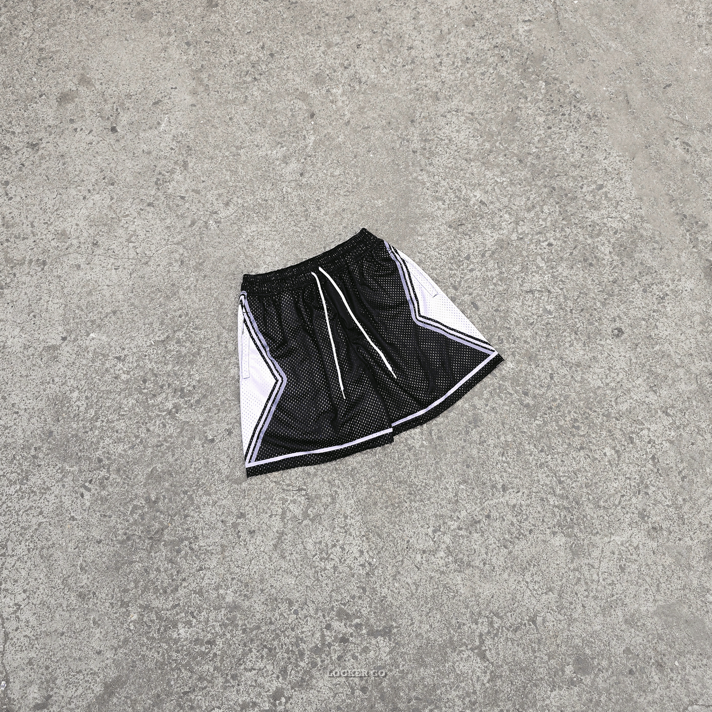 Diamonds Black