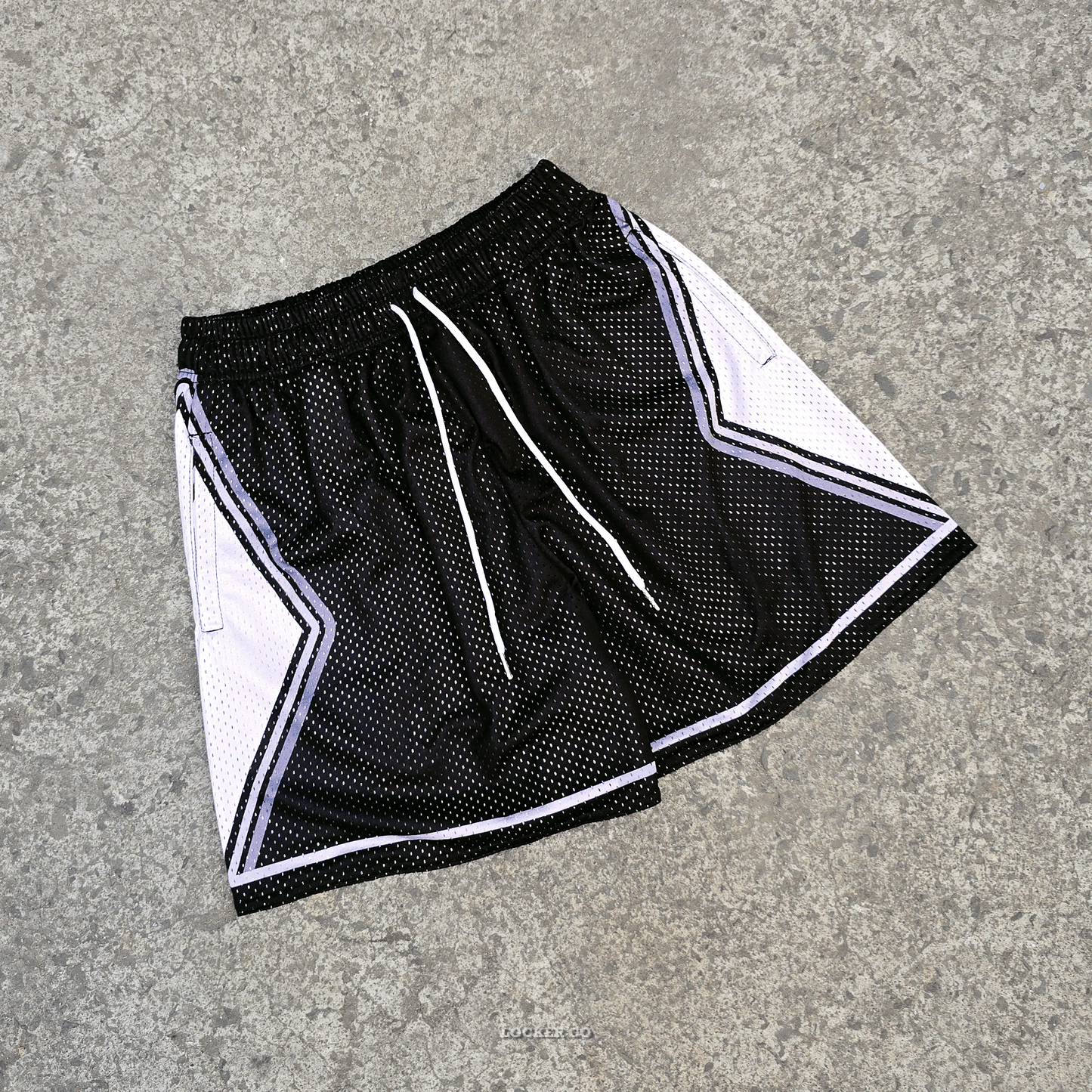 Diamonds Black