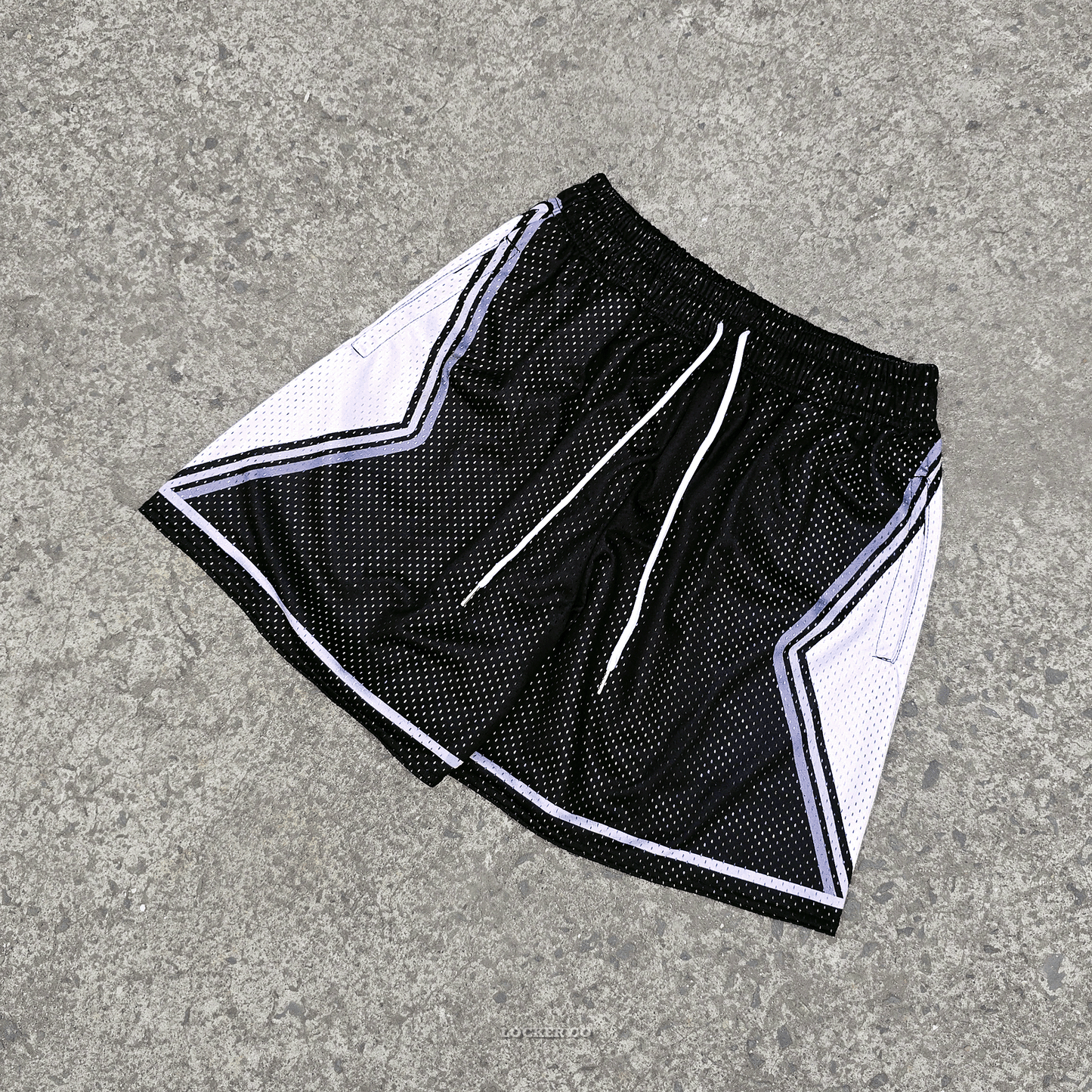 Diamonds Black